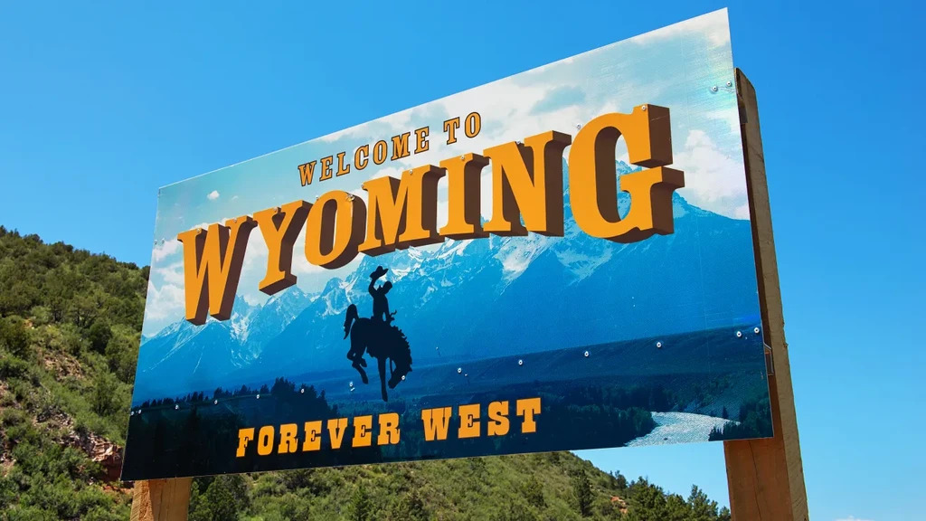 Open LLC in Wyoming 2025: Step-by-Step Guide