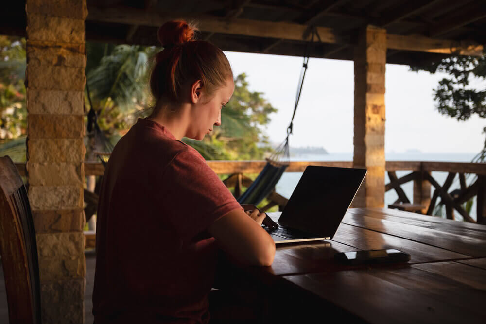 Invoice from Bali with a U.S. Disregarded LLC: Avoiding B211A Visa Pitfalls